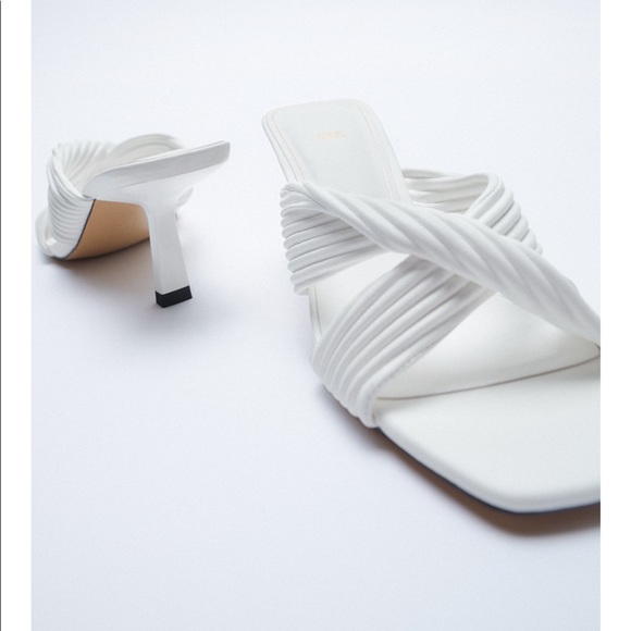 Zara pleated strap heeled sandals - Picture 5 of 9